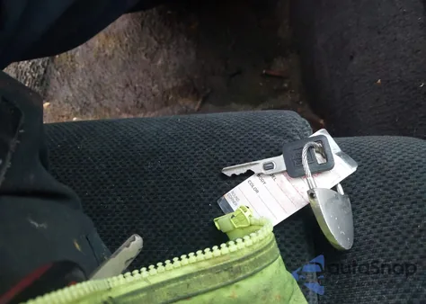 2001 Pontiac Firebird из США, поврежденный, VIN 2G2FS32K012123838